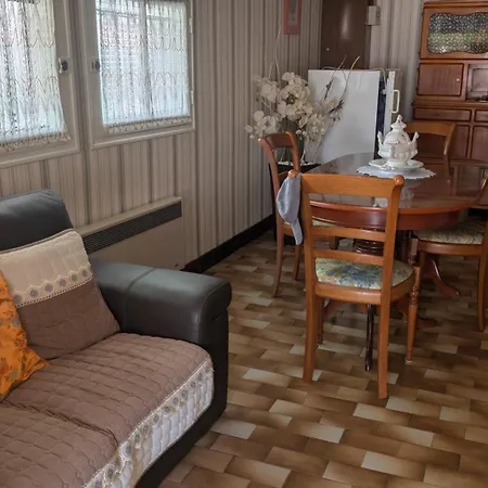Holiday home Marychris Saint-Loubes